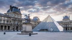 6 datos de la fascinante historia del Louvre, el antiguo palacio de la monarquía francesa convertido en el museo más grande del mundo